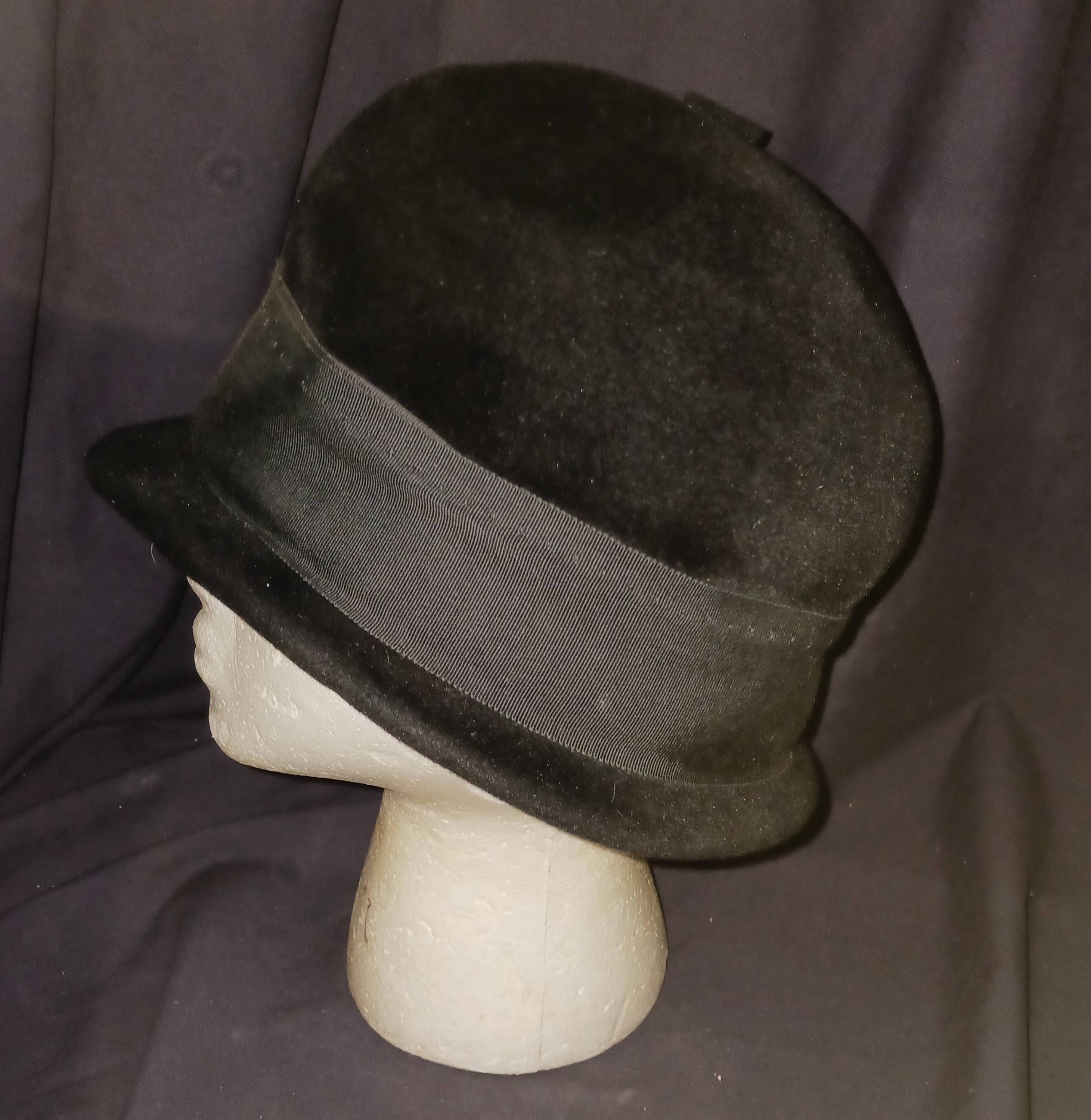 Vintage 60’s Mid Century Black Gray Wool Cloche Boho Fashion Hat Women main image 3