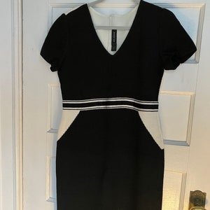 St John Knit Dress Size 8 | Vintage Designer Dresses For Women | Black And Cream Short Sleeve
