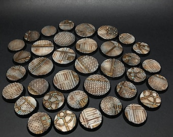 Industrial - Lot of industrial texture round bases for miniatures, size 25mm to 90mm, usable for Warmachine, Starfinder and sci-fi wargames.