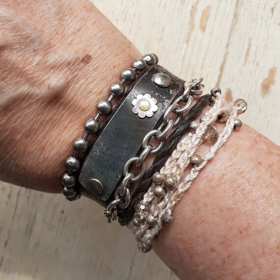Metal 2024 ball bracelet
