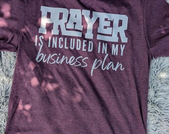 Camiseta com oração incluída no meu plano de negócios – Camiseta cristã de fé – Camiseta empreendedora – Camiseta inspiradora de trabalho