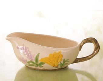 Gravy Boat in Vintage California Pottery Fransciscan Poppy for Spring Decor and Cottagecore Decor Display, Sauce Bowl