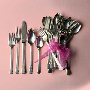 40 Piece Oneida Silver Set in Art Deco Del Mar Pattern, 1881 Rogers Silverplate Set, 8 4-Piece Place Settings or 4 5-Piece Place Settings