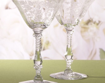 2 Champagne Glasses in Cambridge Rose Point Pattern from the 1930s, Vintage Crystal Tall Sherbets, Set of 2 Wedding Champagne Toast Glasses