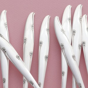 8 Oneida Salad Forks in Silver Flower Pattern, 1960