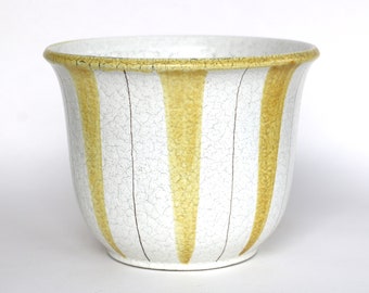 Maceta de cerámica vintage de Alemania Occidental: cerámica amarilla pálida de mediados de siglo.