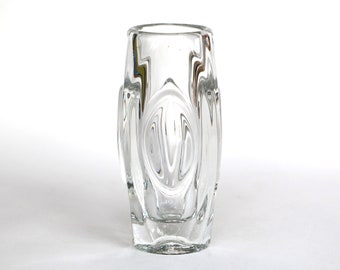 Jarrón de cristal checo Sklo Union Rosice: diseño modernista de mediados de siglo de Rudolf Schrotter