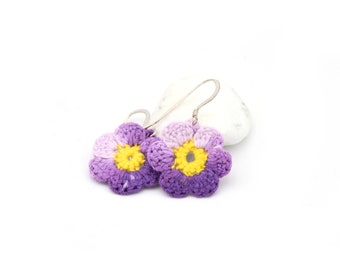 Crocheted earrings; handmade earrings; crocheted flowers;handmade gift