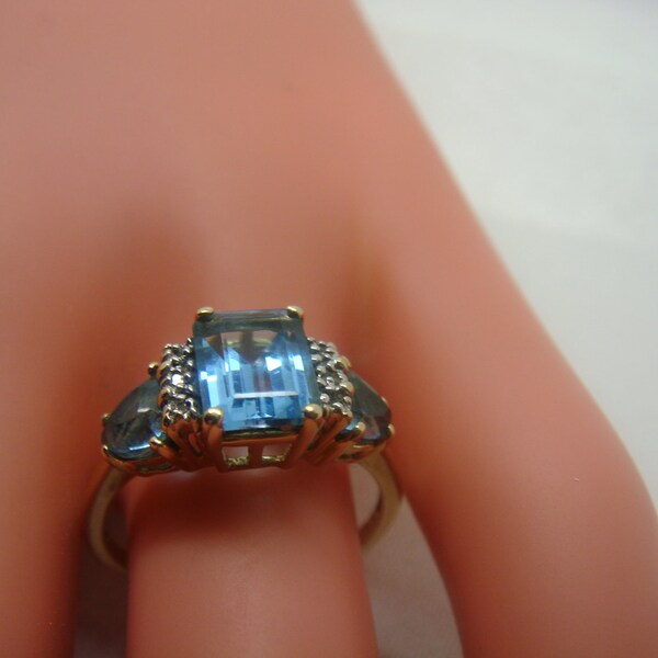 Vintage 10K Blue Topaz and Diamond and Topaz Ring