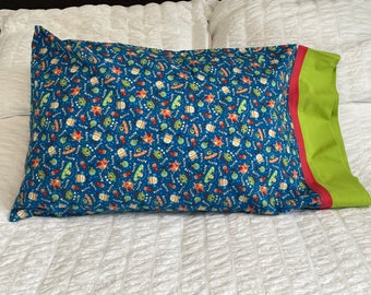 Alien Pillow Case  |  Alien Pillow  |  Alien Gift | Aliens Glow in the Dark  |  Space Gift  |  Space Pillow  |  Alien  |  Space Ship