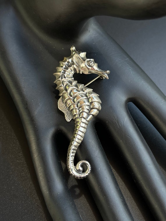 Adorable Beau Sterling Seahorse Brooch - image 1