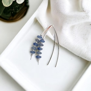 Silver Earrings, Green Aventurine and Sterling Silver Threader Earrings, Modern Earrings, Open Hoop Earrings, Aventurine Wishbone Threaders