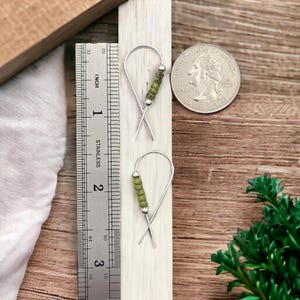 Handmade Sterling Silver Ribbon Threader Earrings With Green Seed Beads ...