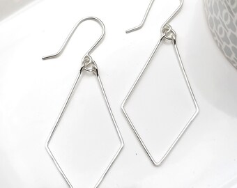 Handmade hammered hoop earring, Silver Trapezoid Hoop Earrings, Boho Hoop Earrings, Hammered Silver Hoop, Minimalist Hoop