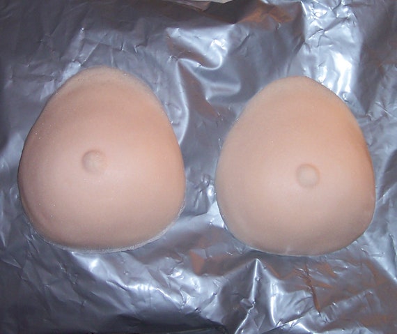 Breast Forms Pair, Size M medium Fake Foam Boobs, B-cup Falsies, Prosthetic  for Cosplay or Mastectomy -  Canada