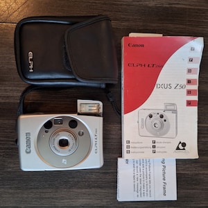 Cannon ELPH Camera w/Case & Original Manual