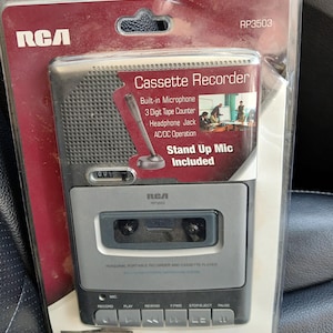 RCA RP3503 shoebox Cassette Voice Recorder Sealed