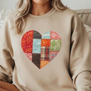 Sudadera con corazón acolchado de patchwork, estilo cottagecore, estilo abuela, regalo de arte popular vintage