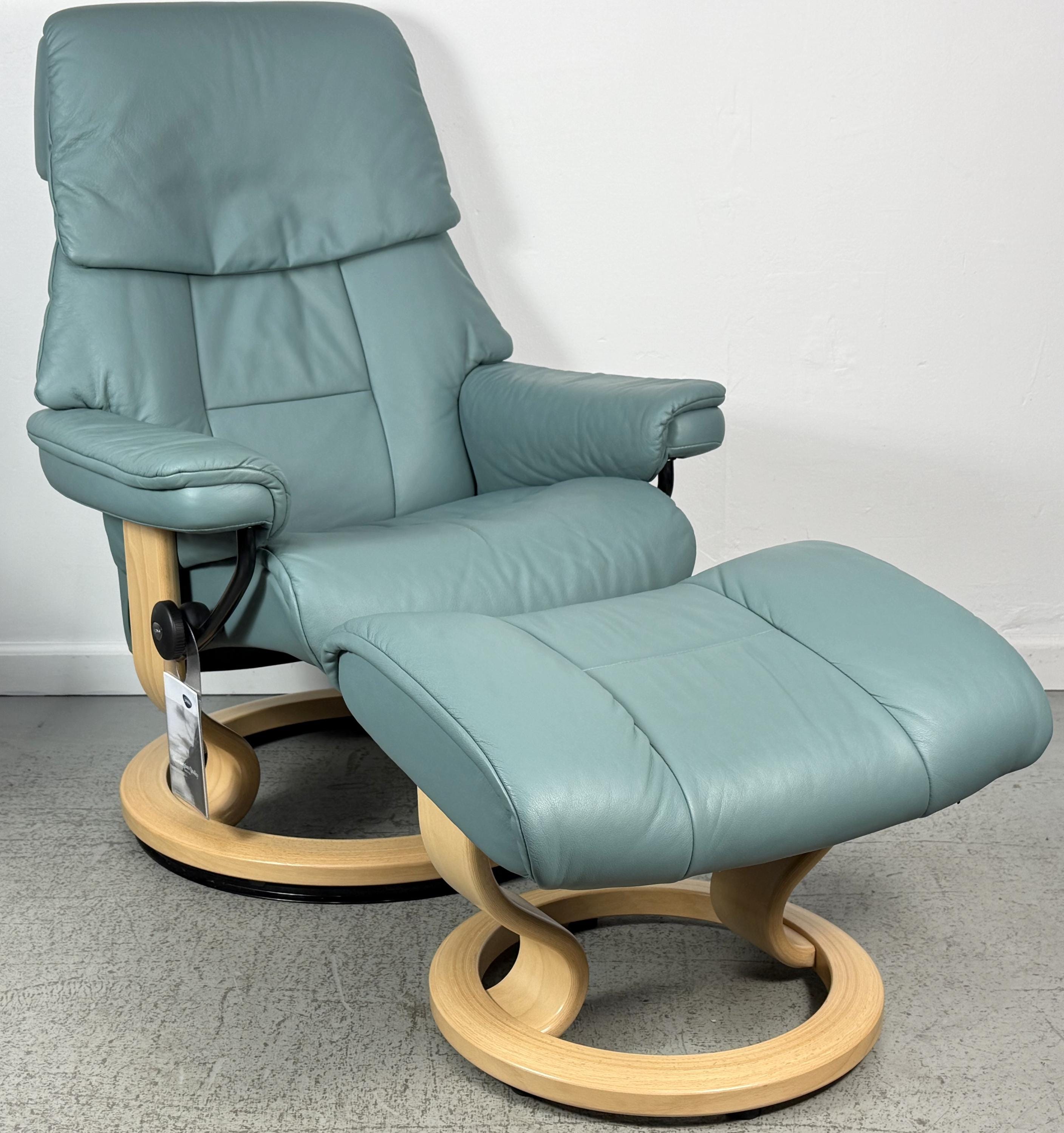EKORNES Stressness オットマン Ekornes Stressless Small RUBY Aqua Green / Blue Leather Recliner