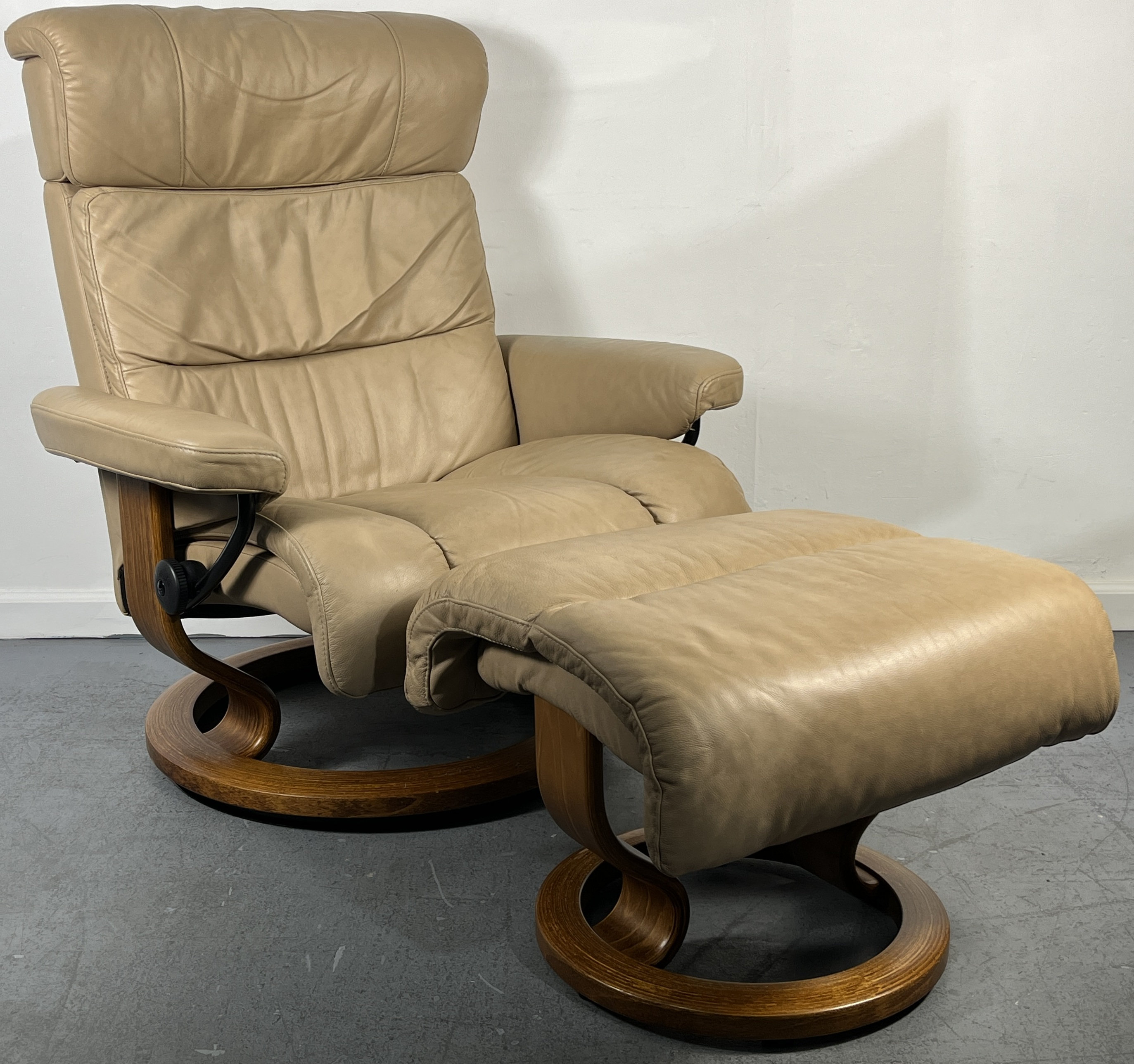 360 Degrees Rotate DIY Swivel Round Chair Recliner Base Bracket Couch  Mechanism Bottom Plate Hinge Hardware,black,24'' 