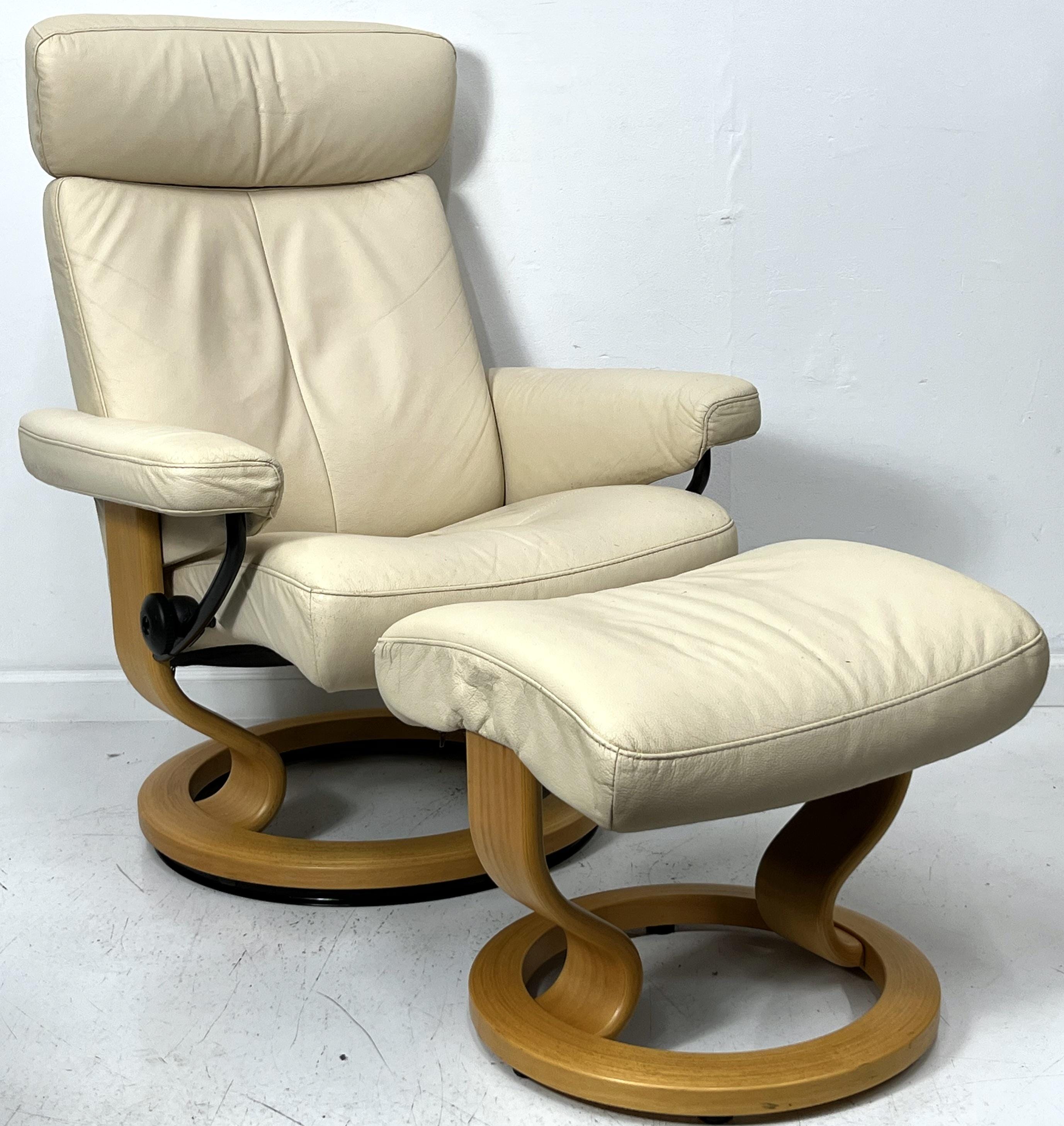 Ekornes Stressless Chair & Ottoman - Etsy