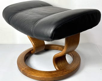 Ekornes Stressless Ottoman / Footrest Black Colored Leather on Teak Base