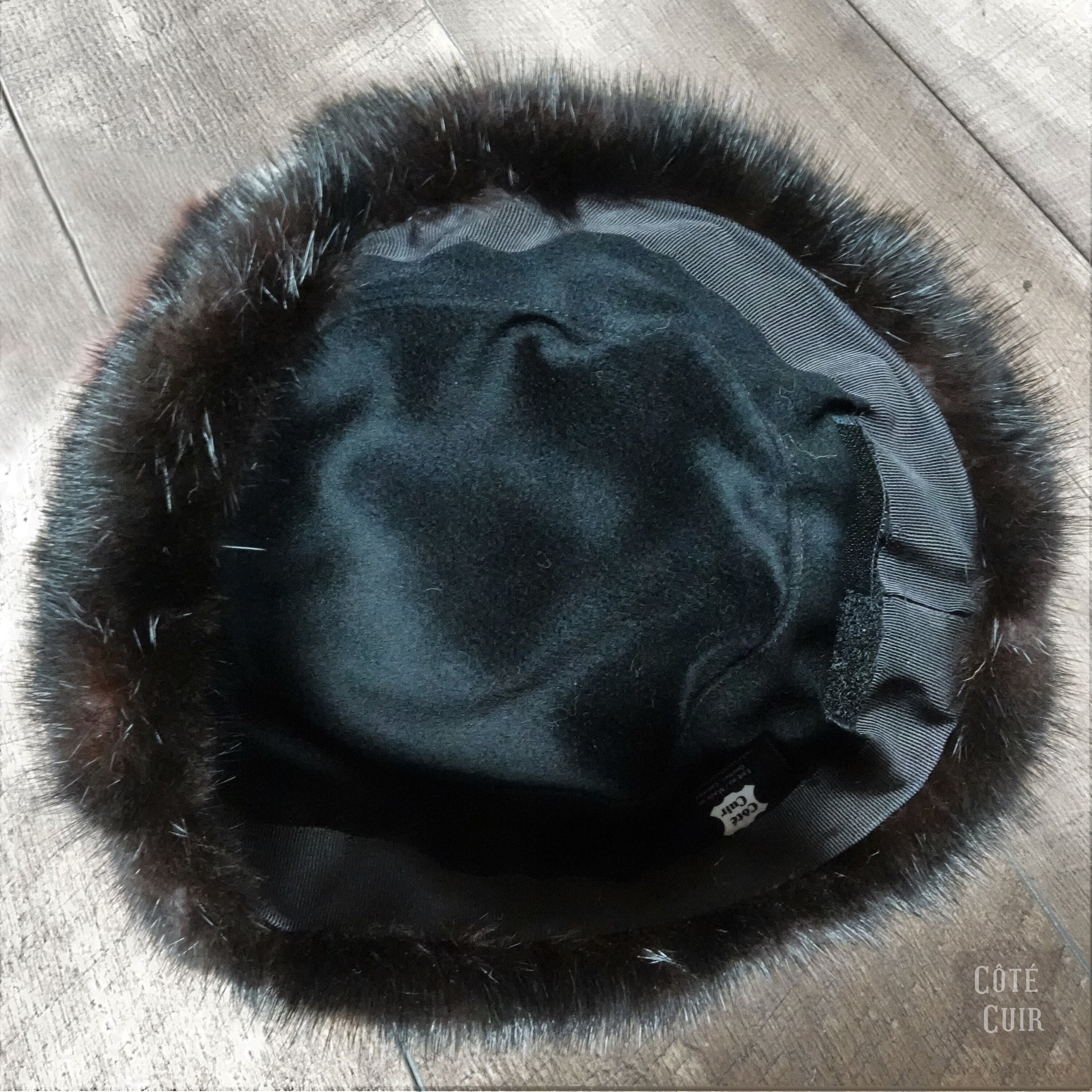 Chapka noire en vrai fourrure homme, chapeau syle Russe, cuir noir  véritable et fourrure de vison noir naturel recyclée, Modèle Russe CRU1 -   Canada