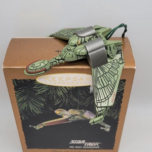 Hallmark Klingon Bird of Prey Magic Ornament Flickering Lights