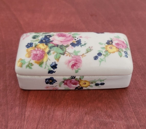 Tiny Trinket Box Floral Made in China Ring Box St… - image 1