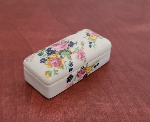 Tiny Trinket Box Floral Made in China Ring Box St… - image 5
