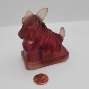 Boyd Glass Scottie Dog Figure Plum Satin Opalescent Finish