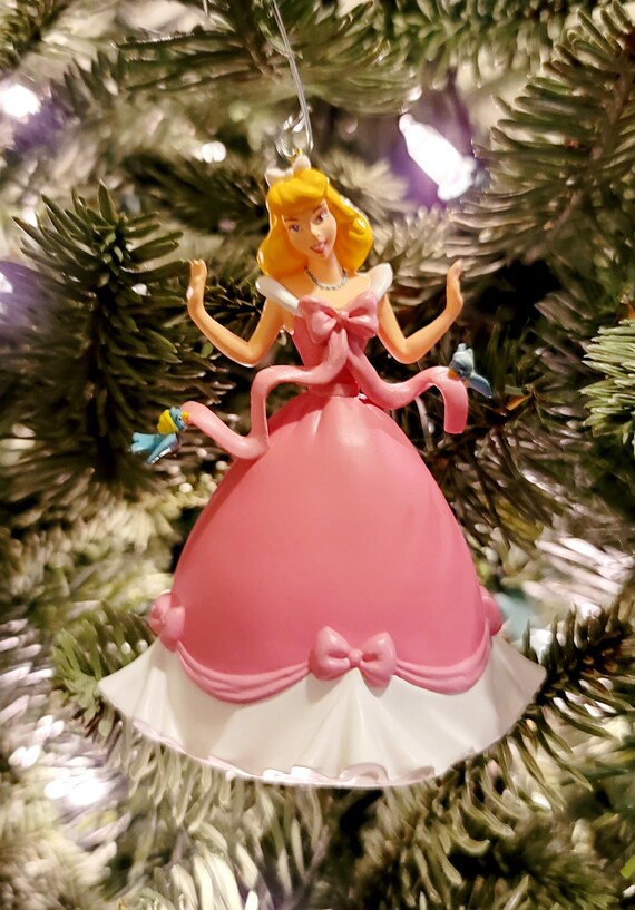 open lace back dress Amazon.com: Enesco Disney Traditions Collection by Jim Shore Cinderella  Pink Dress Musical Figurine- Stone Resin Hand Painted Collectible Disney  Figurines Cinderella's Dress with Music Home Decor Statue, 8.4 Inch : Home &