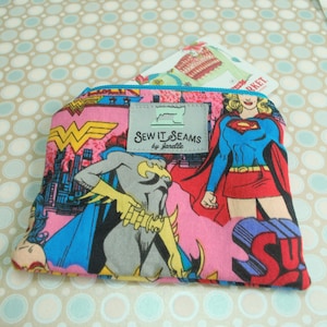 Women Superheros zipper pouch- Small size