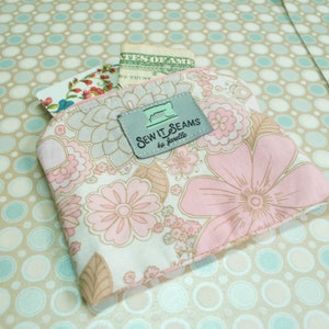 Gris y rosa flores bolsa de cremallera- Tamaño pequeño