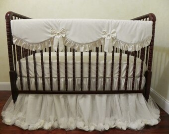 cream crib bedding