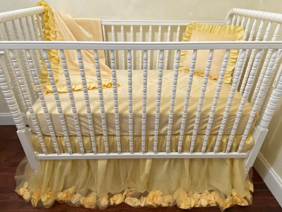 yellow crib bedding