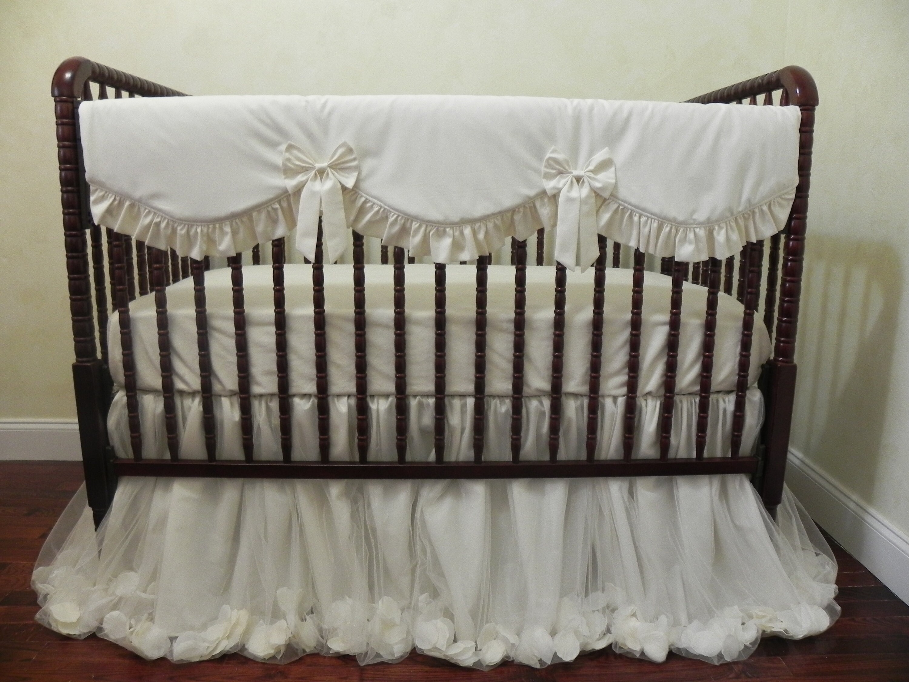 ivory crib bedding set