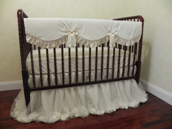 ivory crib bedding set