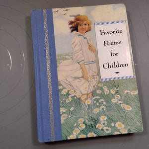 Book   Favorite Poems for Children