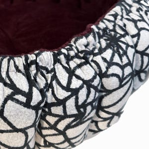 Web Noir Large Nest Bed - LN71