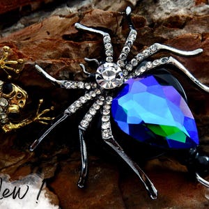 Spider Badge Clip, Retractable ID Badge Holder, Cute Halloween Spider Badge Reel, Nurse Halloween Accessory, Halloween Doctor Gifts