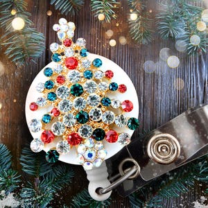Christmas Tree Badge Reel – Holiday Rhinestone Retractable ID Holder for Nurses