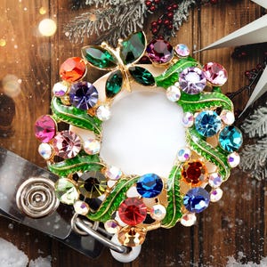Christmas Wreath Badge Reel – Rhinestone Retractable ID Holder for Nurses, Teachers, or Office Staff