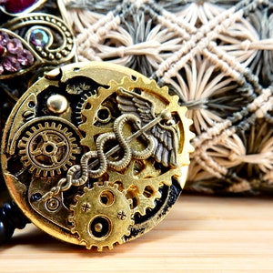 Retractable Nursing Badge Holder, Doctor's Caduceus ID Clip, Victorian Steampunk Badge Accessory, Nurse Thank You Gift, Women's Badge Reel