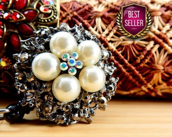 Lovely Crystal Pearl Badge Reel, Gorgeous Badge Clip, Badge Holder Nurse, ID Badge Holder, Badge Reel Retractable, Gift for Doctor