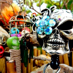 Skull Badge Clips, Halloween Badge Reel, Gothic Skull Badge Reel, Halloween Gift for Doctor, Name Badge Holder, Badge Pull, ID Badge Holder