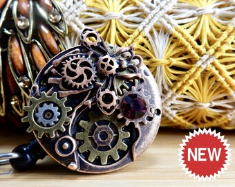 Bling Badge Reel, Steampunk Badge Clip, Nurse Gift for Women, Custom Gifts for Nurse, BeeS2