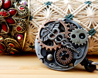 Steampunk Caduceus Ausweisrolle, Doktor Geschenk, Unisex Ausweishalter, einziehbarer Namensschild Clip Herren, männlicher Doktor Geschenk, Krankenschwester Schmuck, RN Geschenk