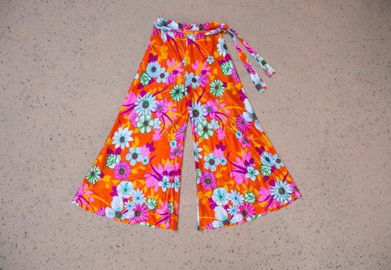 70's Floral Bell Bottoms, high waist, vintage, pol
