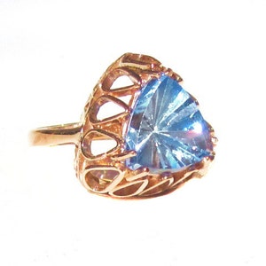 Huge Designer Swiss Blue Topaz Trillion & Gold 1960s Ring image 3